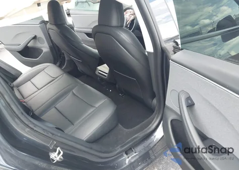 2024 Tesla Model 3 из США, поврежденный, VIN 5YJ3E1EA2RF743635